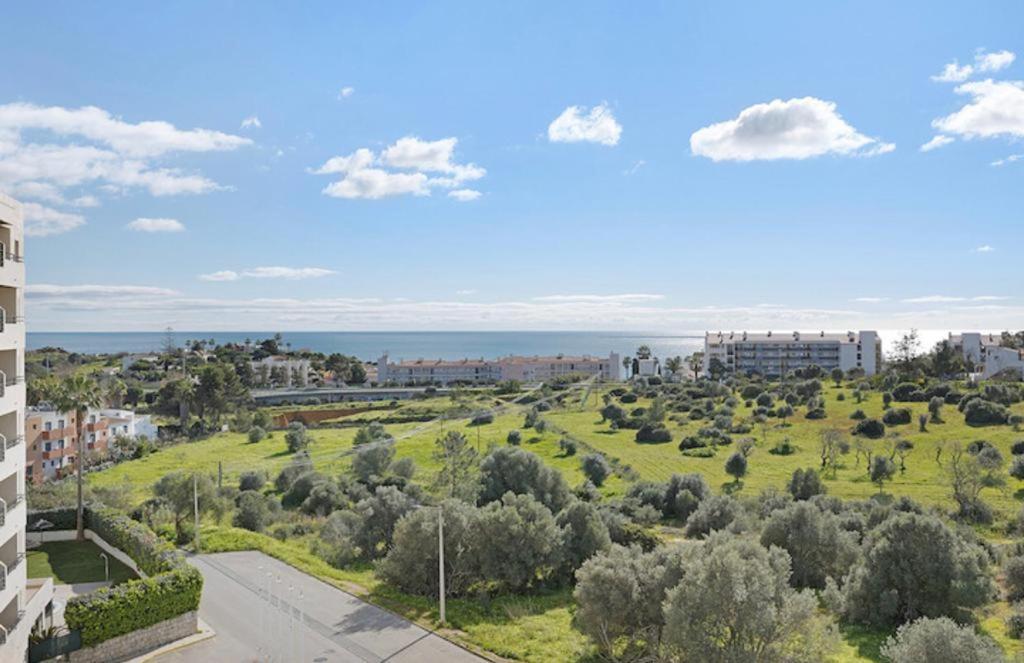 Cozy Apartment With Seaview 300M From The Beach Portimao Ngoại thất bức ảnh